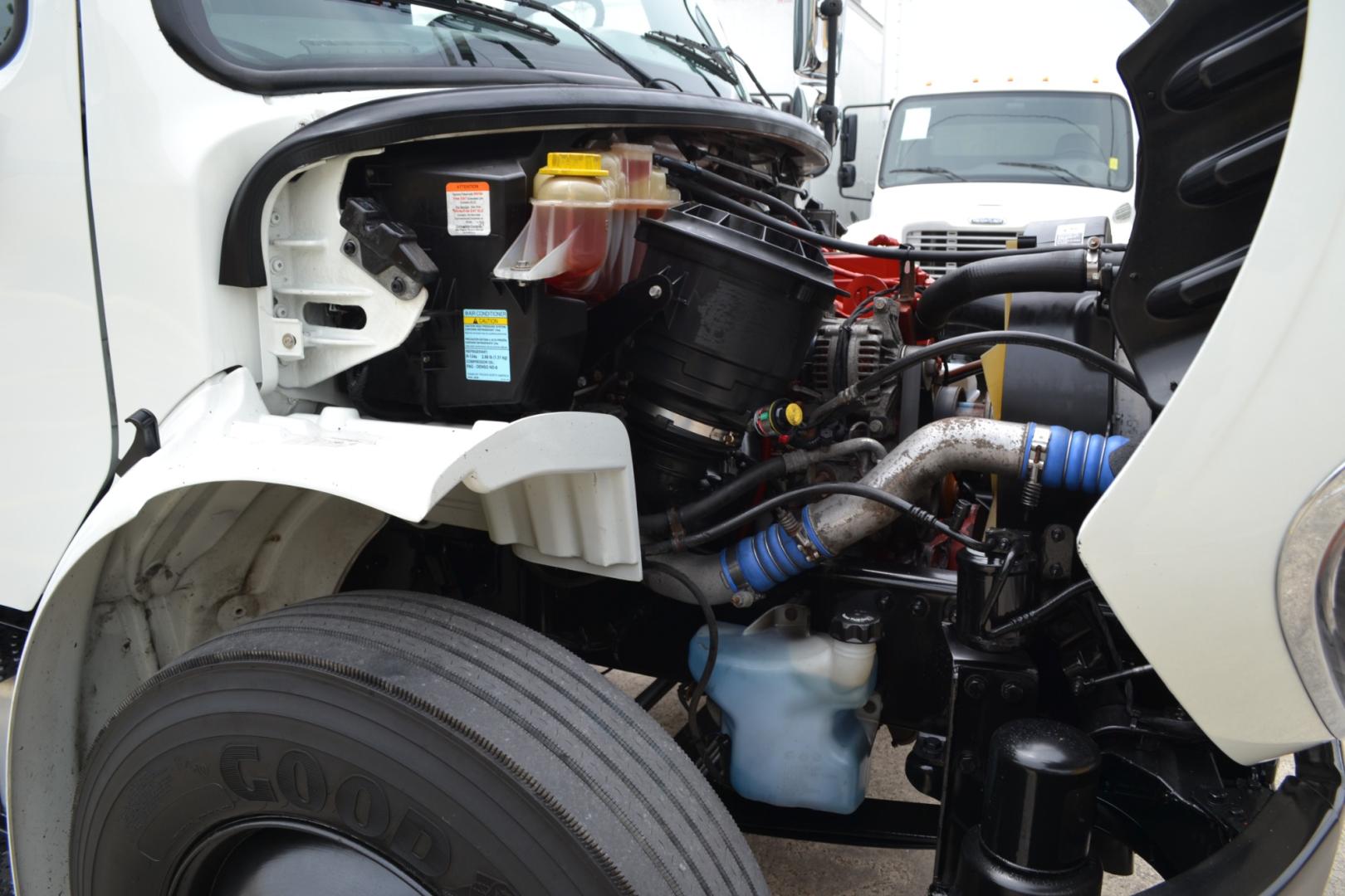 2019 YELLOW /BLACK FREIGHTLINER M2-106 with an CUMMINS B6.7L 240HP engine, ALLISON 2500RDS AUTOMATIC transmission, located at 9172 North Fwy, Houston, TX, 77037, (713) 910-6868, 29.887470, -95.411903 - Photo#17